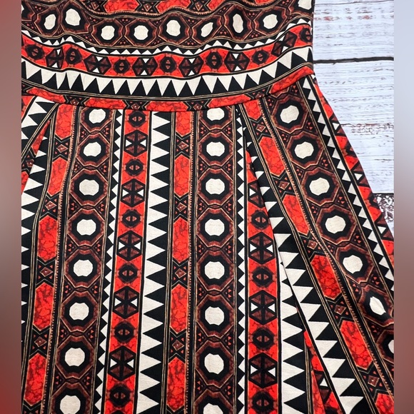 H&M red black brown fit and flare dress peep back sleeveless small aztec tribal - Picture 4 of 7